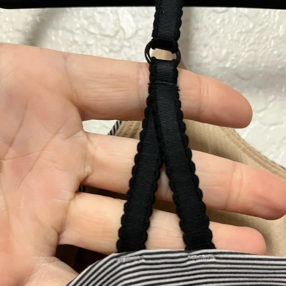 🍋 LULULEMON Bliss Tank Top Size 6 - Picture 14 of 16